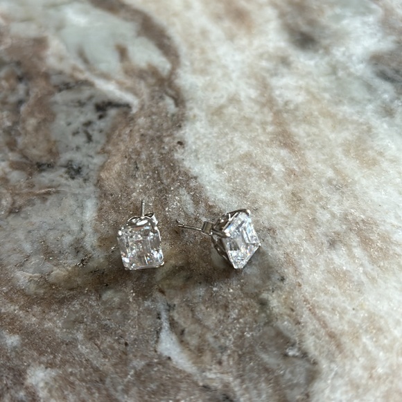 large cubic earring super shining925 silver - Picture 4 of 4